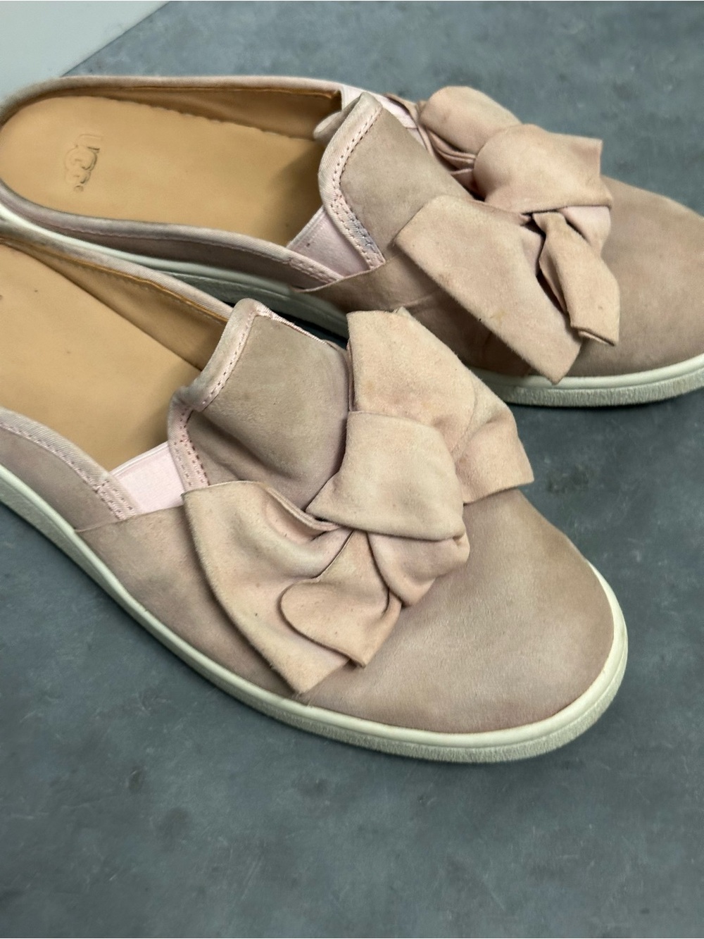 UGG Women’s Luci Bow Slip-On Sneakers - Light Pink Blush